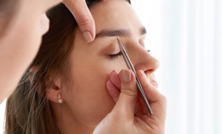 Image 3: Up to 50% Off on Threading at Mary Logan Beauty