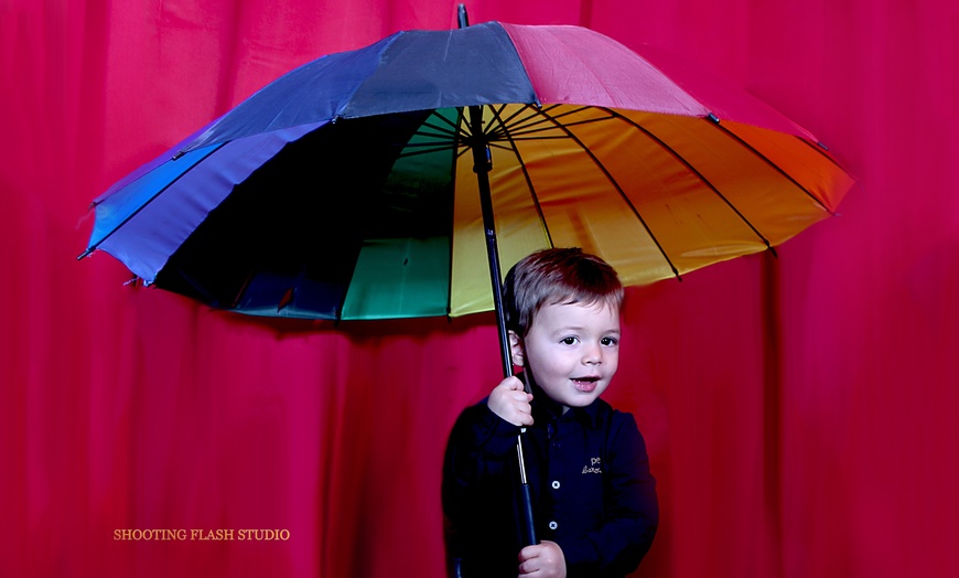 Image 1: Shooting enfants STUDIO POSE AGENCE