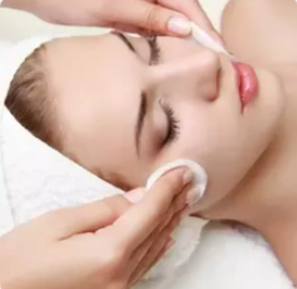 Up to 53% Off on Facial at Amy Beauty Spa Studio - Primary Image