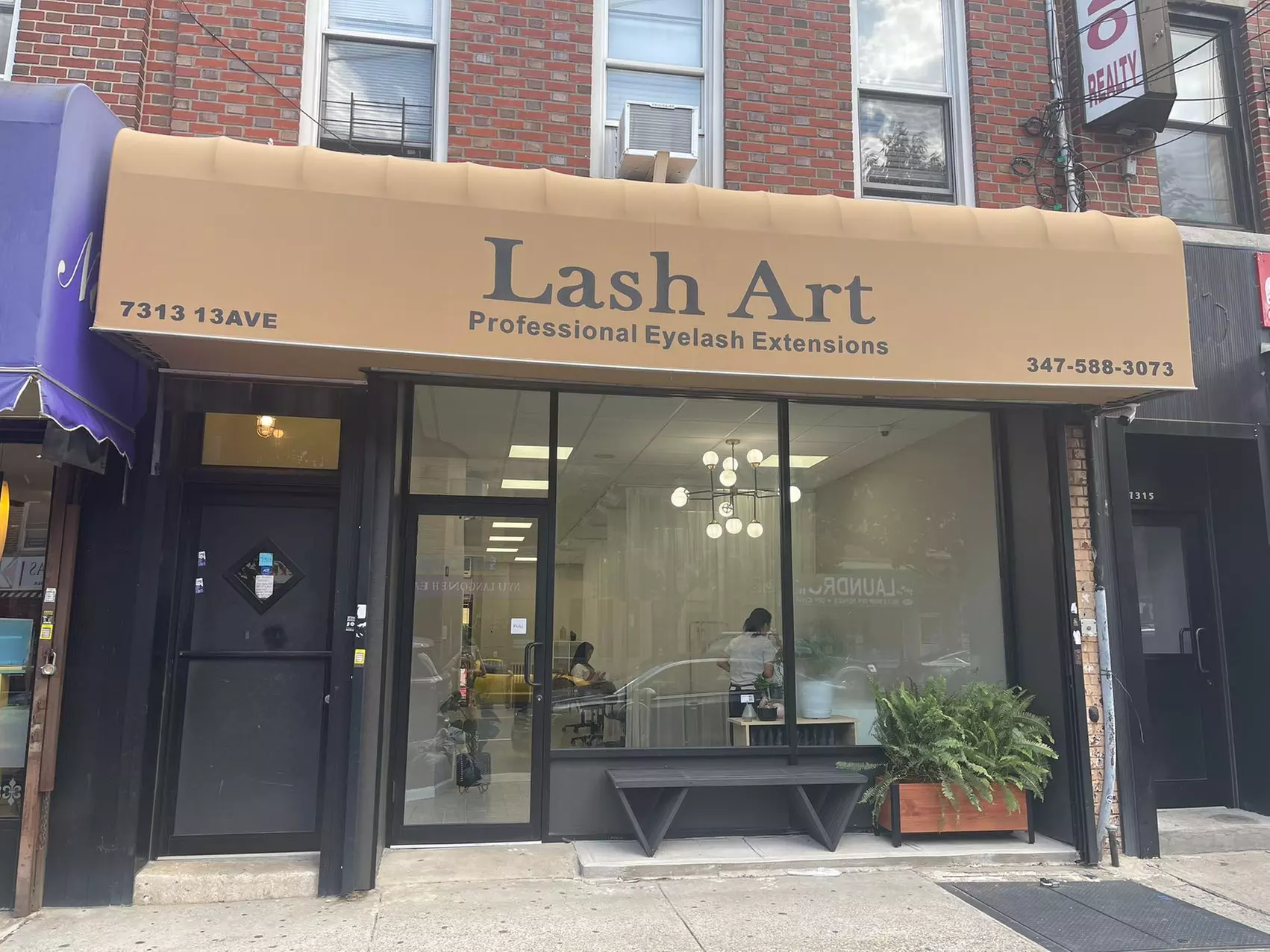 Up to 30% Off on Eyelash Extensions at Lash Art - Primary Image