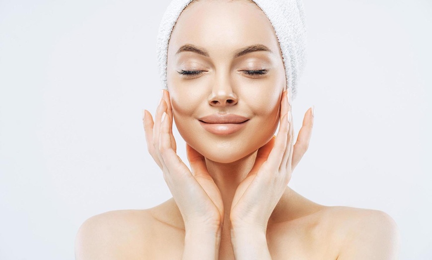 Image 1: RF Skin Tightening facial 