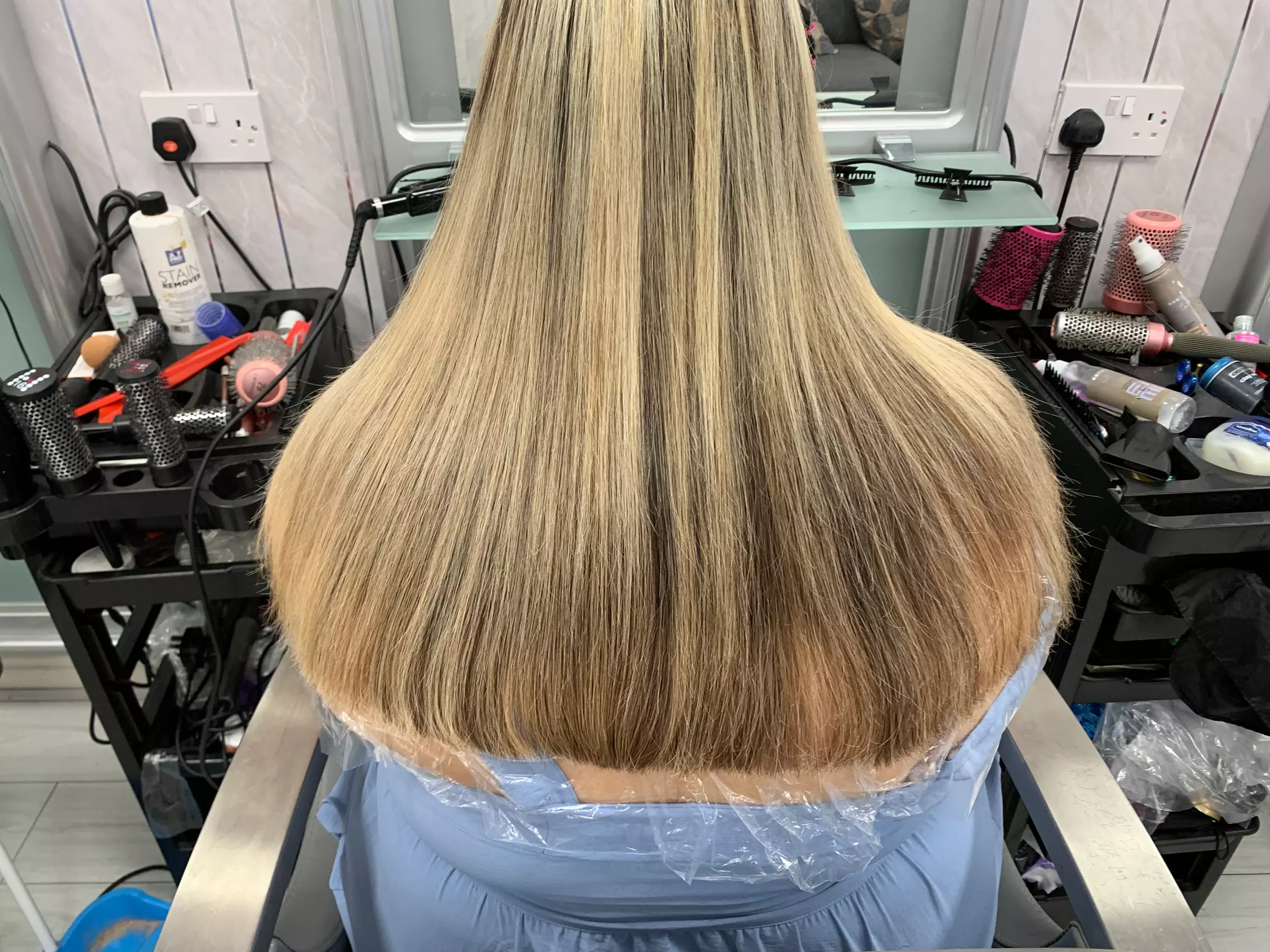 Up to 42% Off on Salon - Hair Colour / Highlights at Rose Hair & Beauty Salon