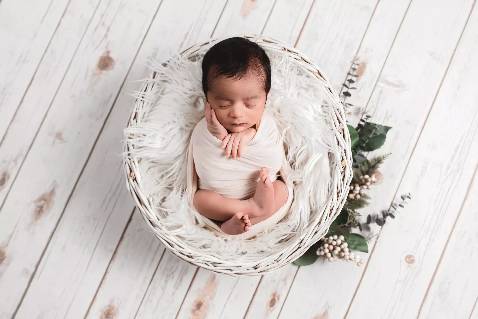 Celebrate your Child with In-Home Newborn Baby Photoshoot