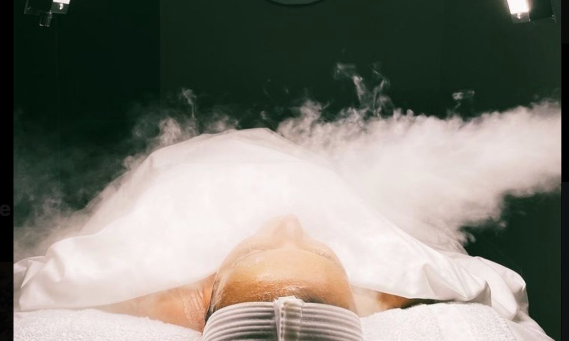 Glow Up Facial Experience for a Radiant Skin