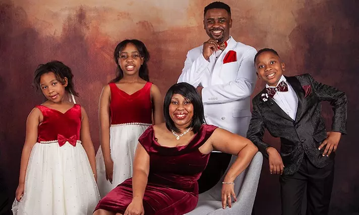 A 30-Minute In-Studio Portrait Session with 5 or 10 Digital Files