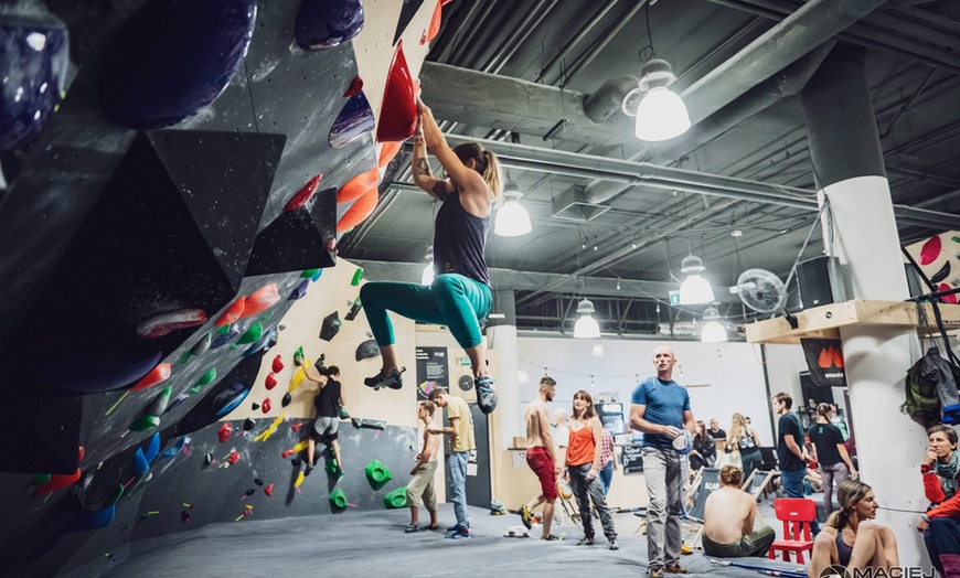 Image 1: Do 24% zniżki na Wspinaczka - pod dachem w Slab bouldering