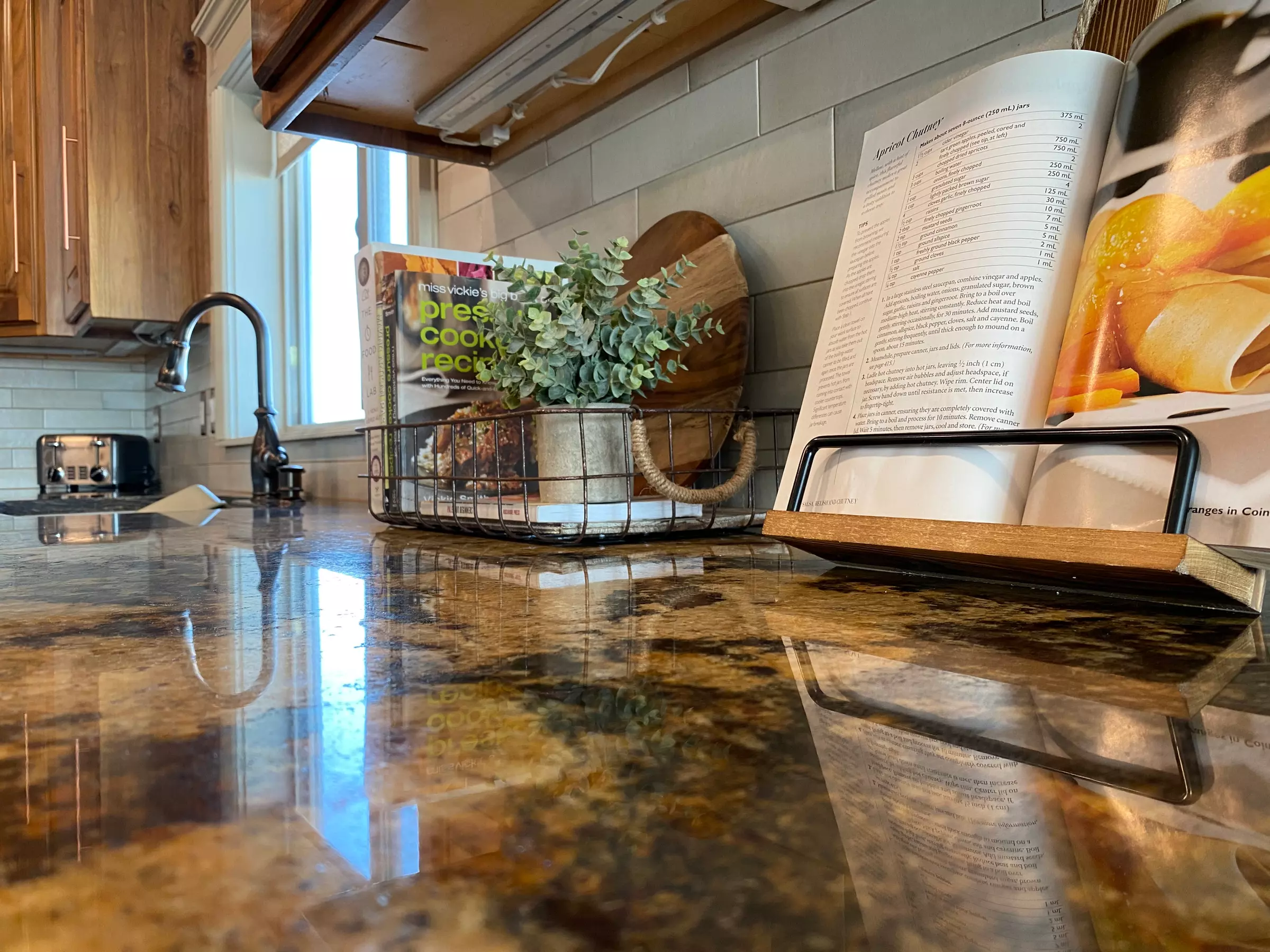 Enjoy a cleaner home with Roses Cleaning Services LLC's efficient two-hour cleaning options, offering up to 20% off - Primary Image