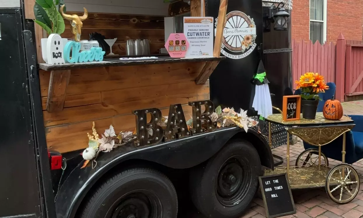 4-Hour Mobile Bartending or 2-Hour Mobile Bar w/ Bartending Experience
