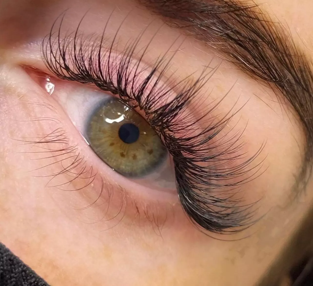 Up to 54% Off on Eyelash Extensions at Handsome Beauty Bar 2 - Second Medium