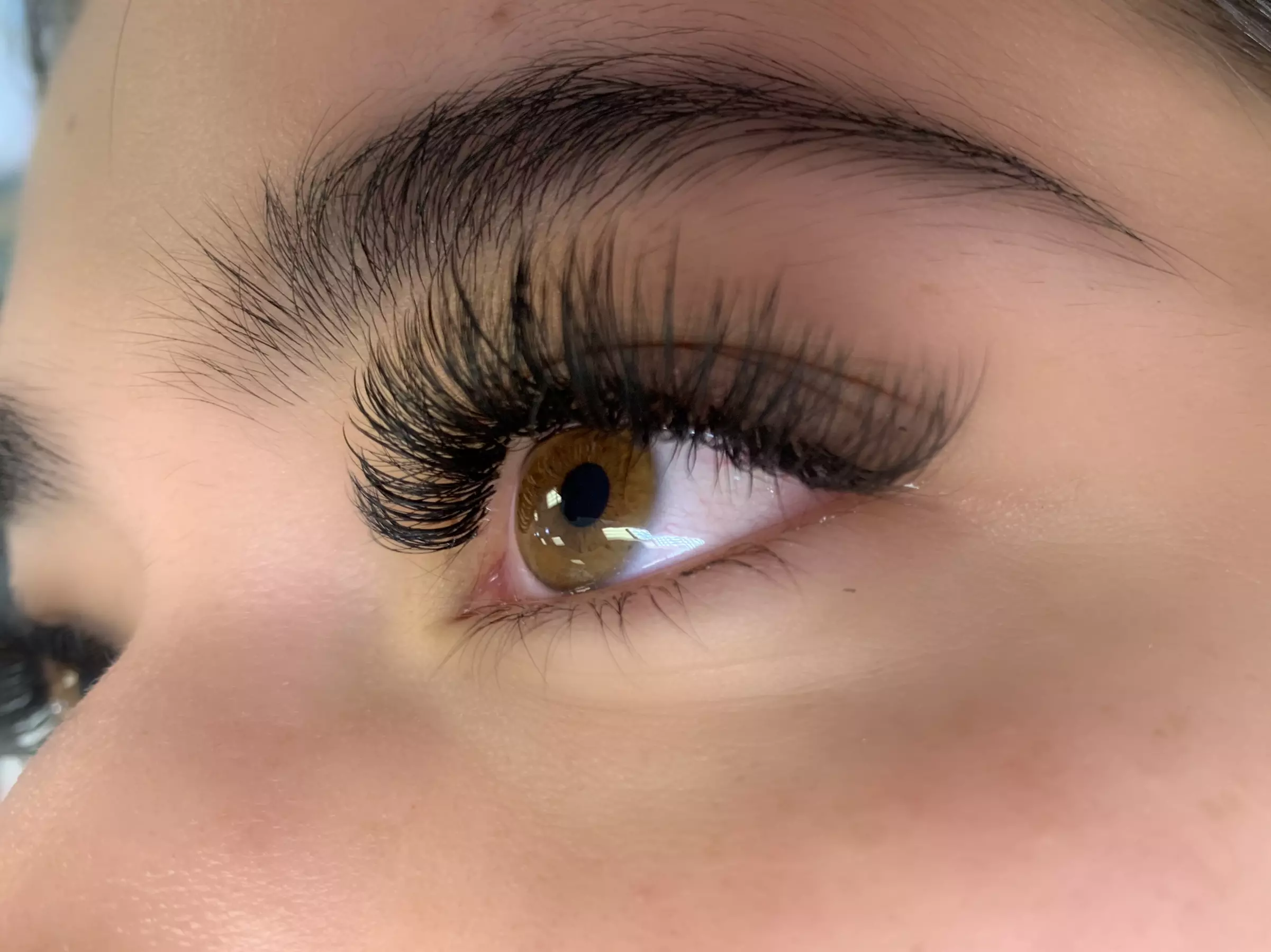 Enhance Your Eyes with Full Set Eyelash Extensions