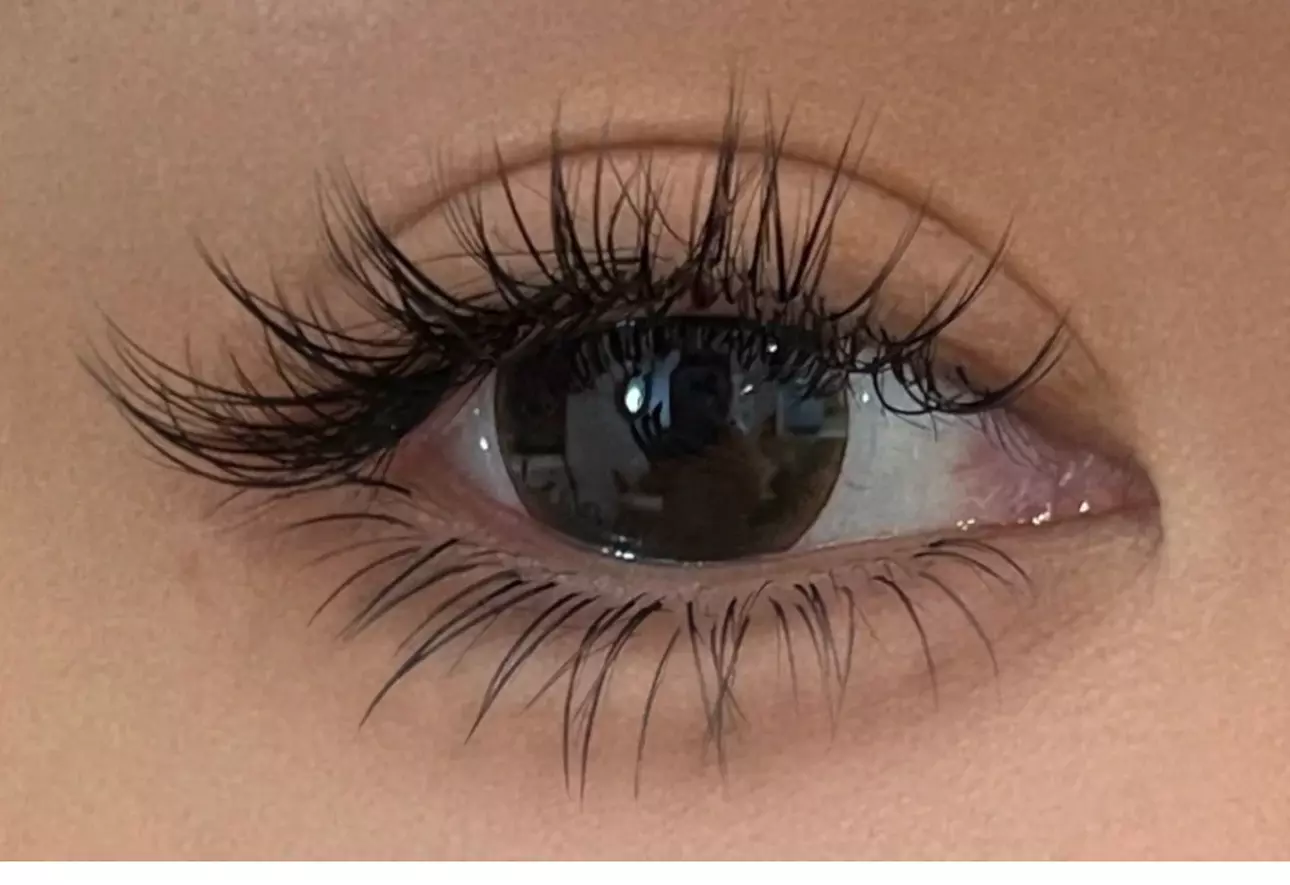 Discover FH beauty's Full Set of 2D, 3D, and Mink Eyelash Extensions with up to 50% off - Primary Image