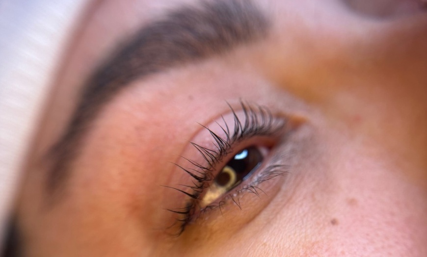 Image 2: One Eyelash Lift w/ a choice of Tinting Treatment