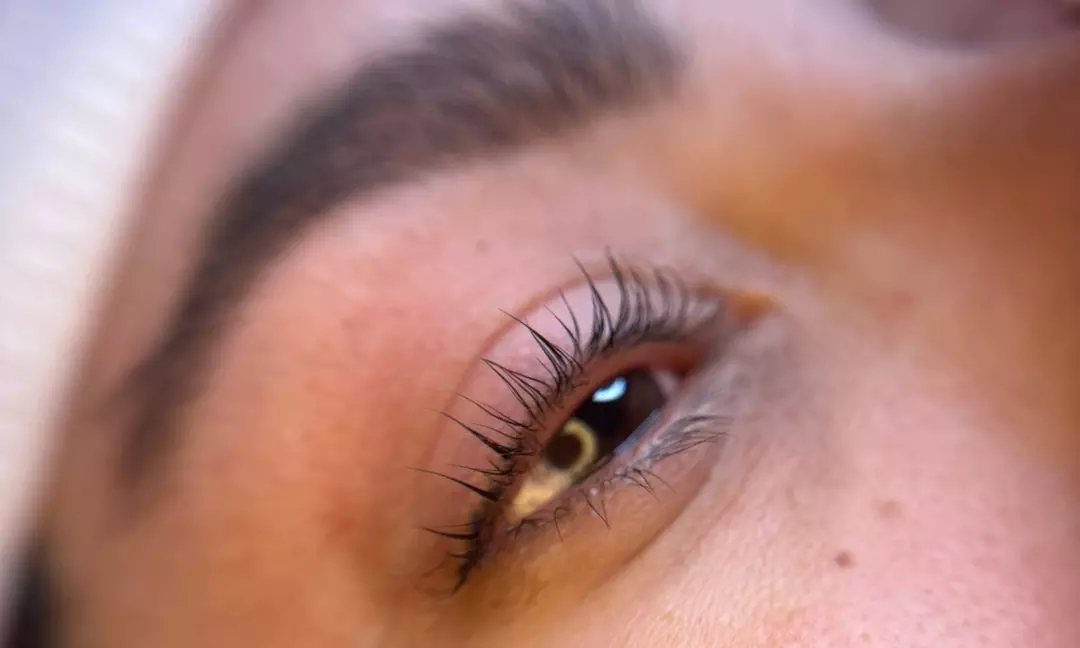 One Eyelash Lift w/ a choice of Tinting Treatment