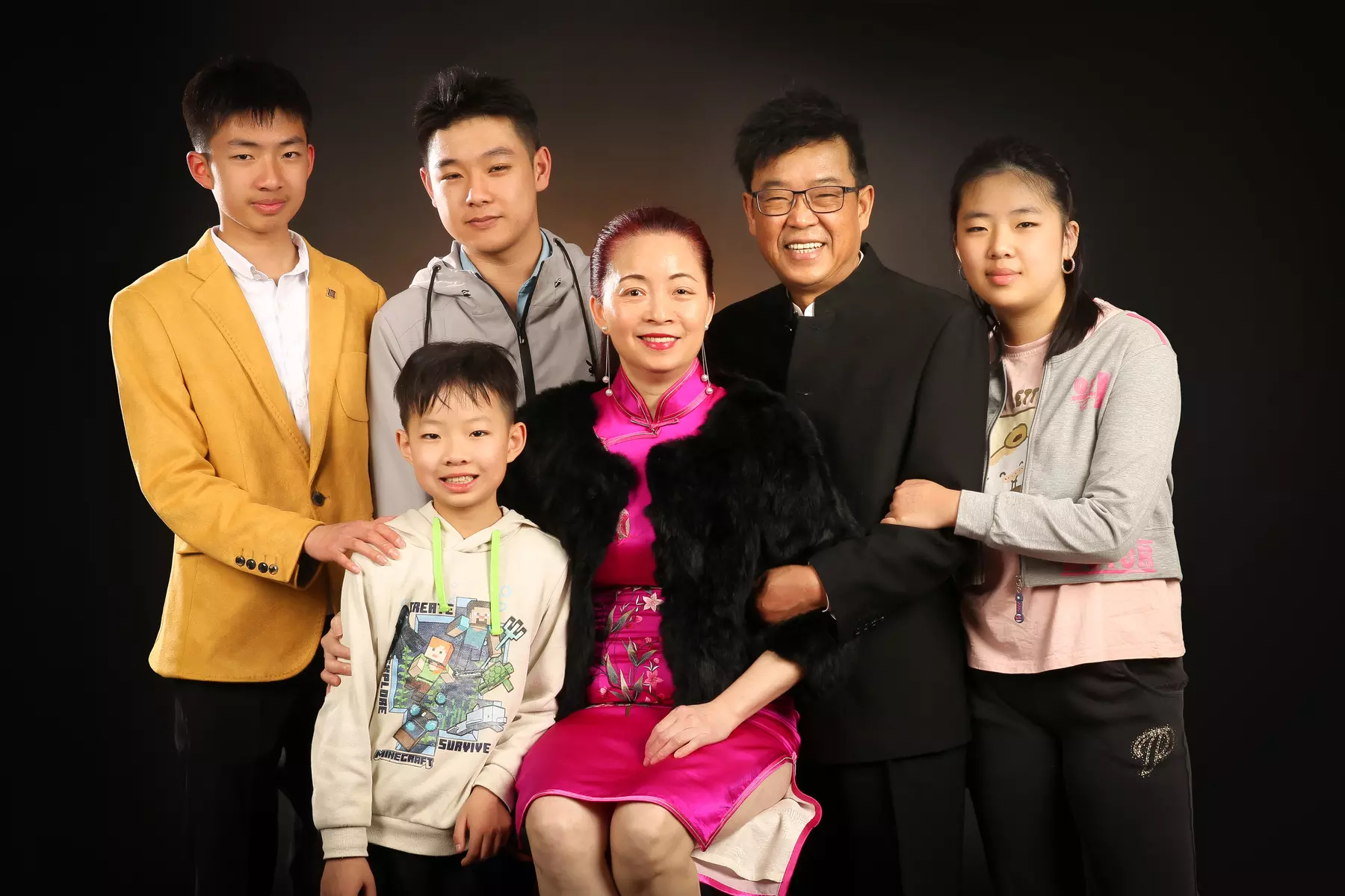 Photoshoot, Print and soft copy on USB for Up to 6