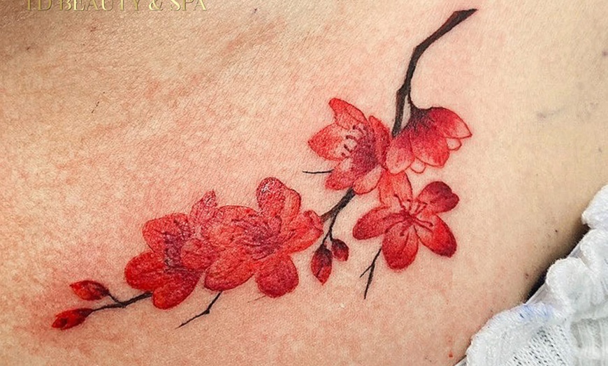 Image 2: Transform Your Look: Mini Tattoo – Single Small Design