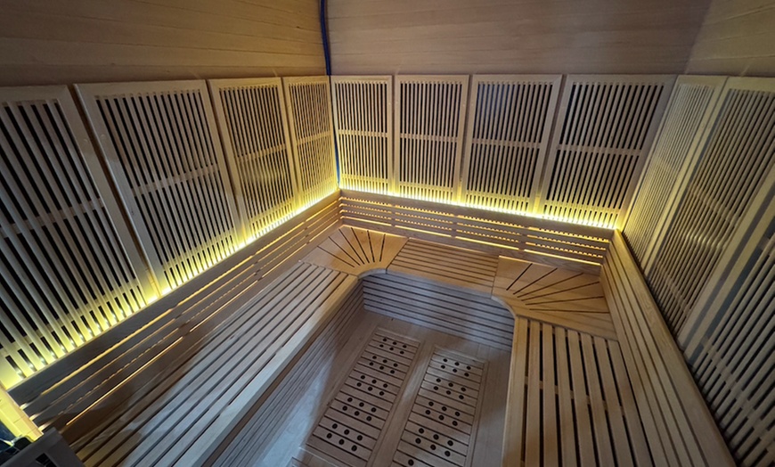 Image 5: Up to 65% Off on Sauna Weight Loss Treatment at VALJALAH