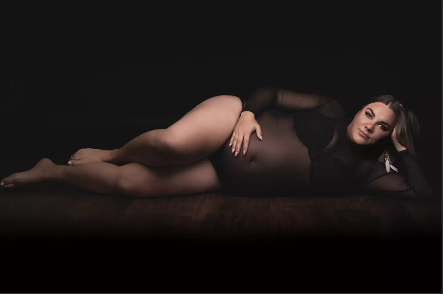 Cherish Your Baby Bump with Peekaboo Photography: Enjoy Up to 65% Off On One or Two Look In-Studio Sessions! - Second Medium