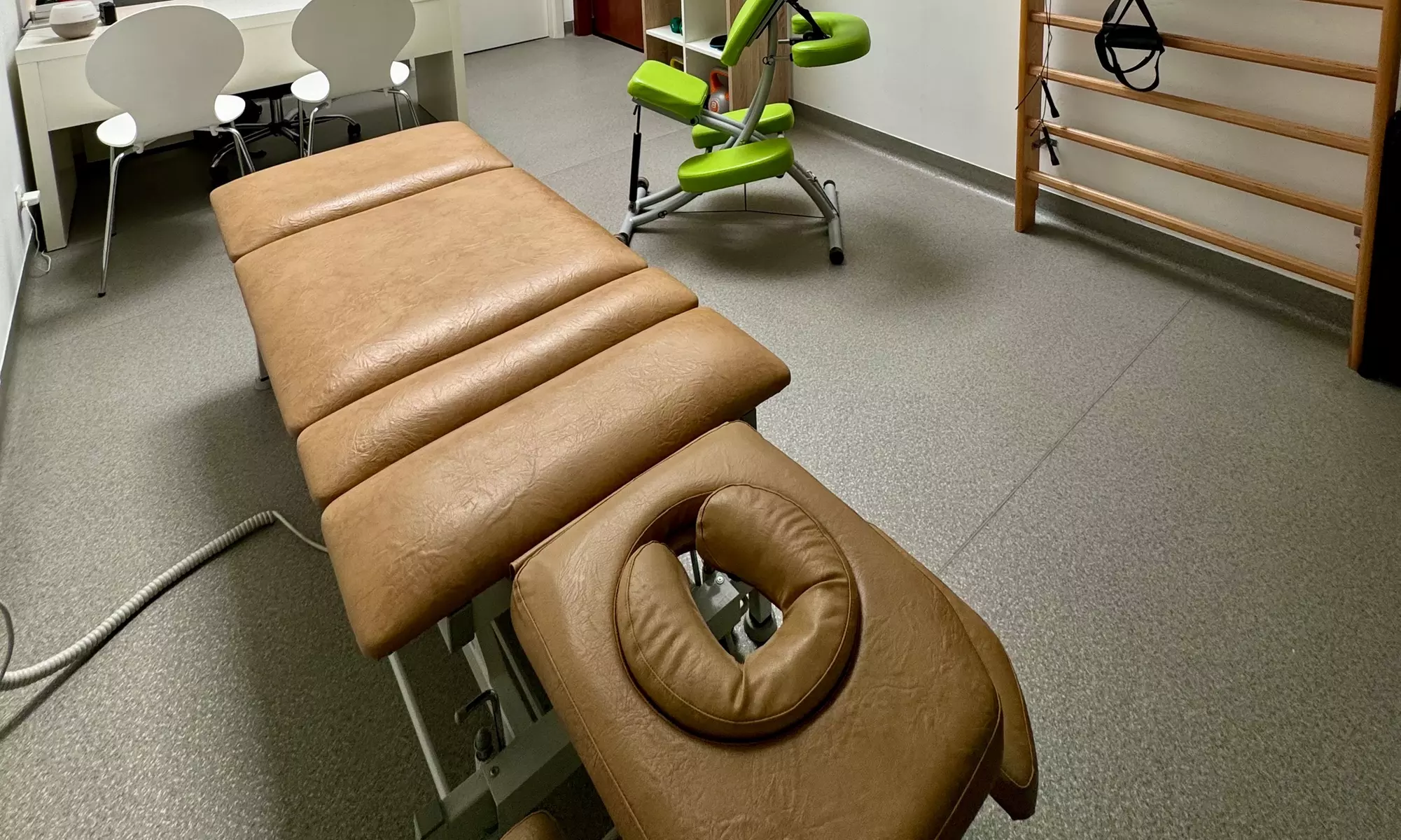 Regeneracja ciała z terapią manualną, masażem leczniczym i więcej