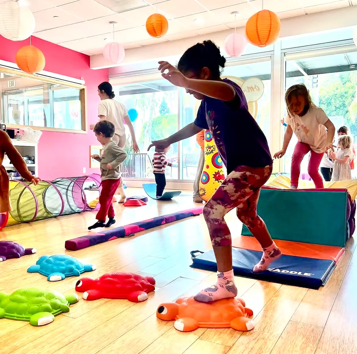 Kids yoga, music, and more classes for ages 6 weeks to 8 years