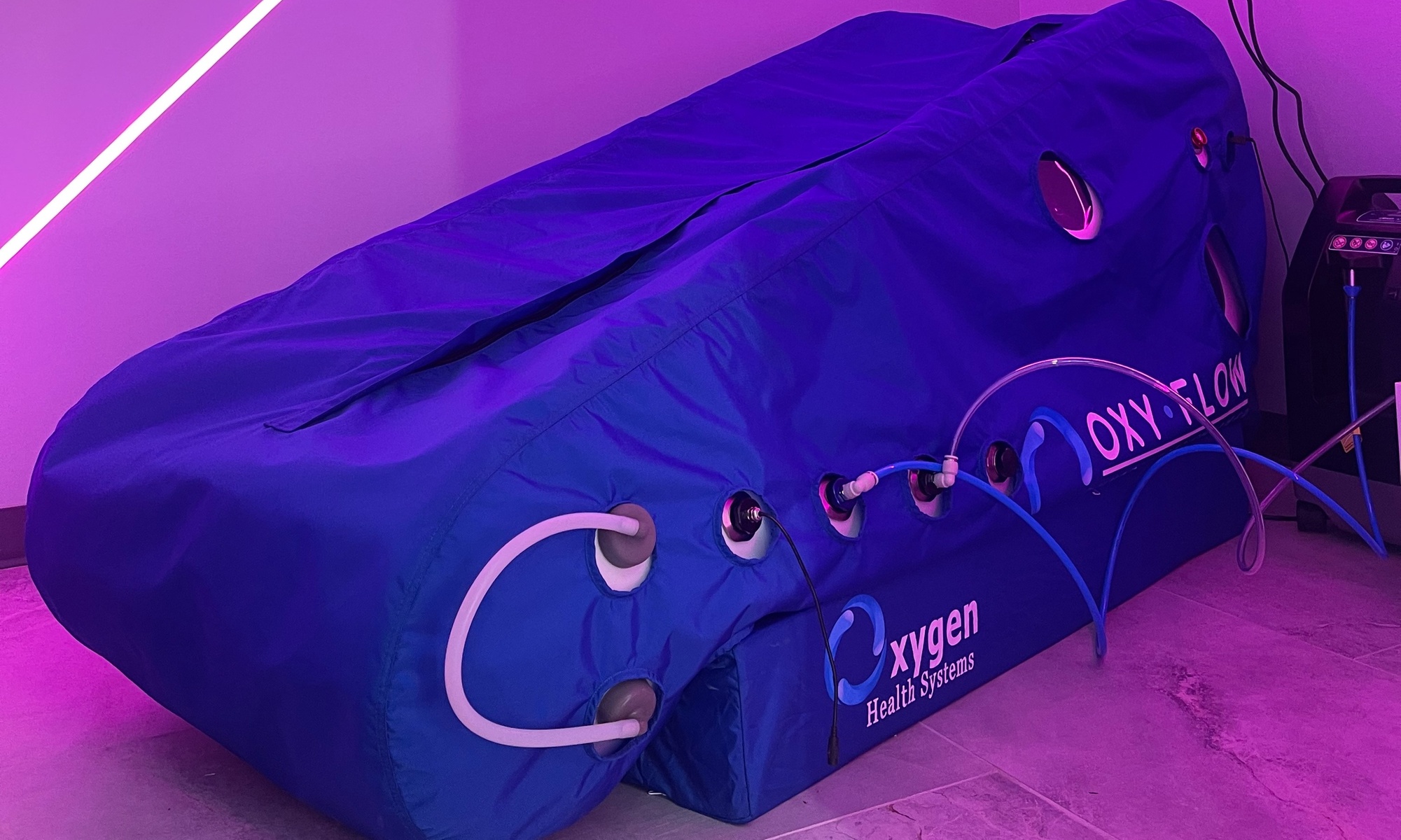 Experience a 60-Minute Hyperbaric Oxygen Chamber Session