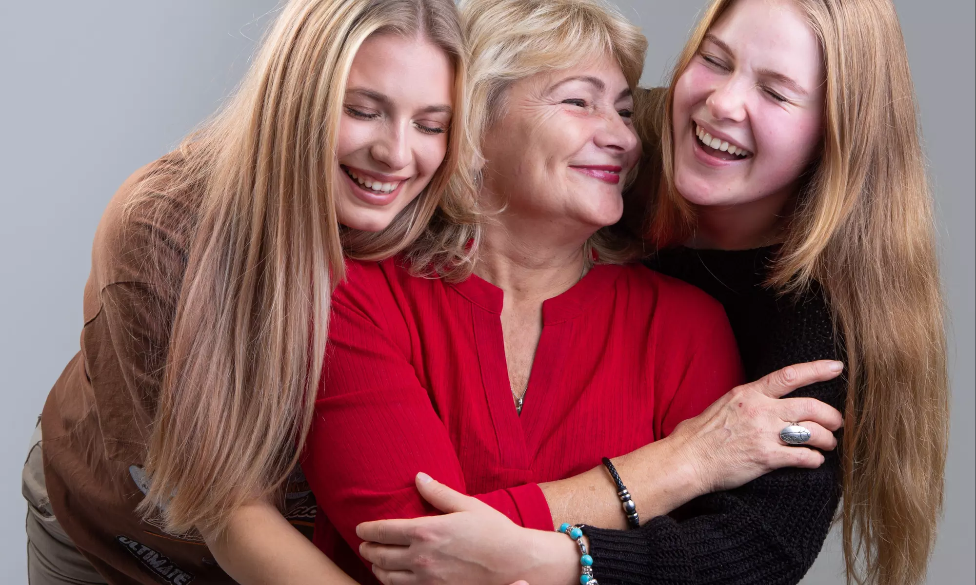 One Hour Multi Generation Family Photoshoot with Desk Frames