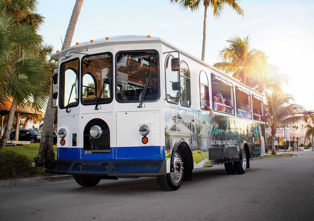 Visit Hot Spots Across Naples with Award-Winning Naples Trolley Tours