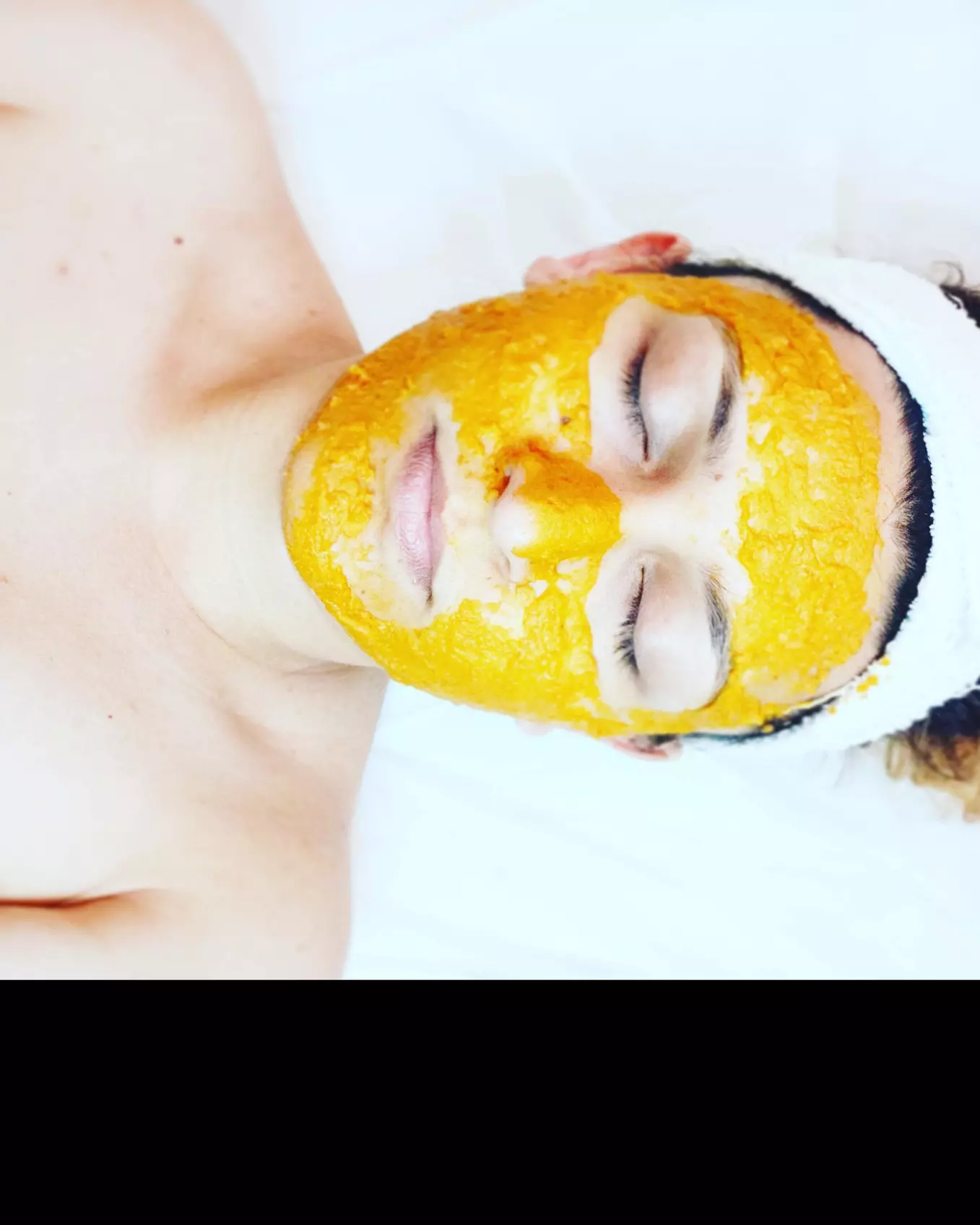 Up to 66% Off on In Spa Facial (Type of facial decided by customer) at Cinderella eyebrow threading - Second Medium