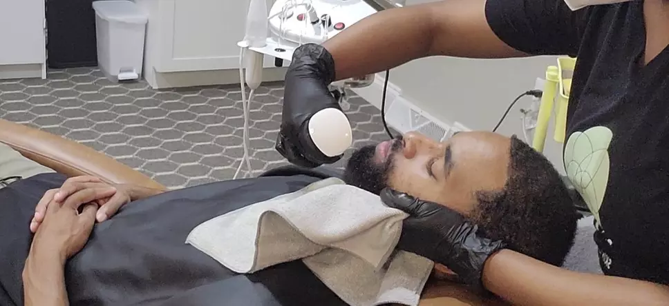 Up to 44% Off on Anti-Aging Facial at SKN Lab 313 - Second Medium