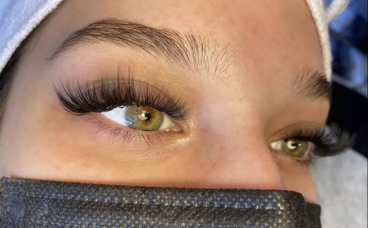 Up to 50% Off on Eyebrow Tinting at Beyoubeautie Bar - Primary Image