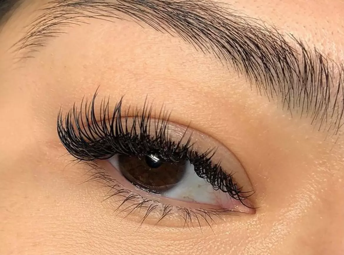 Experience Fabulash Beauty's Classic or Hybrid Lash Extensions with up to 55% off, offering a customized, cruelty-free beauty