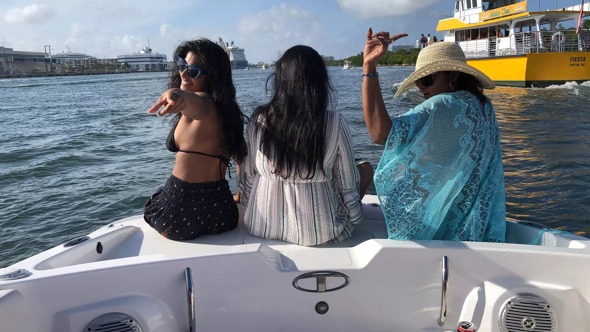 5-Hour Private Sandbar Boat or Party Charter, Private Snorkeling &More