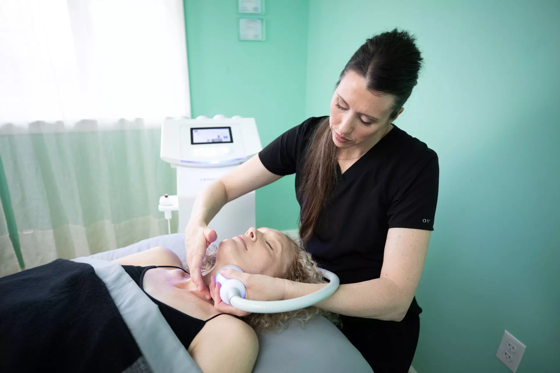 One or Three 45 Min Cryo Facial or Toning Treatment or Combo of Both