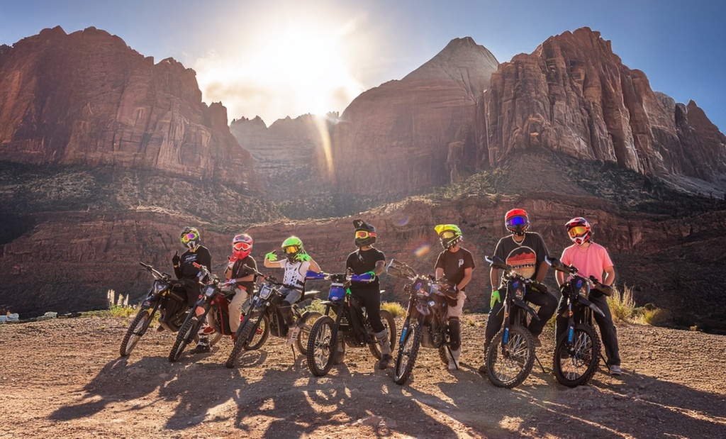 Electric Dirt Bike Tour Near Zion Park for Groups of 3, 4, or 6 Riders