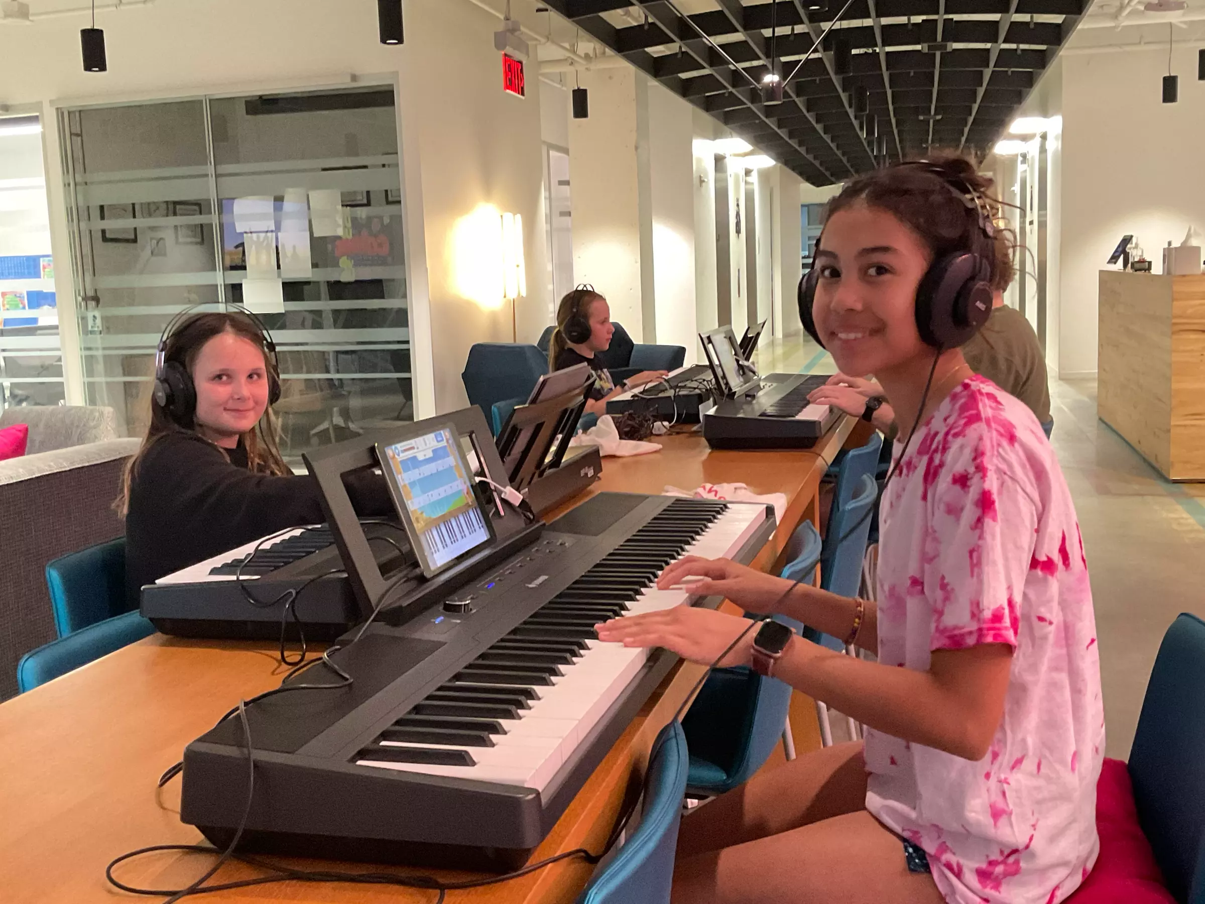Explore one-month membership and single session options at Obbligato Music with up to 50% off for Kids Music Classes - Second Medium