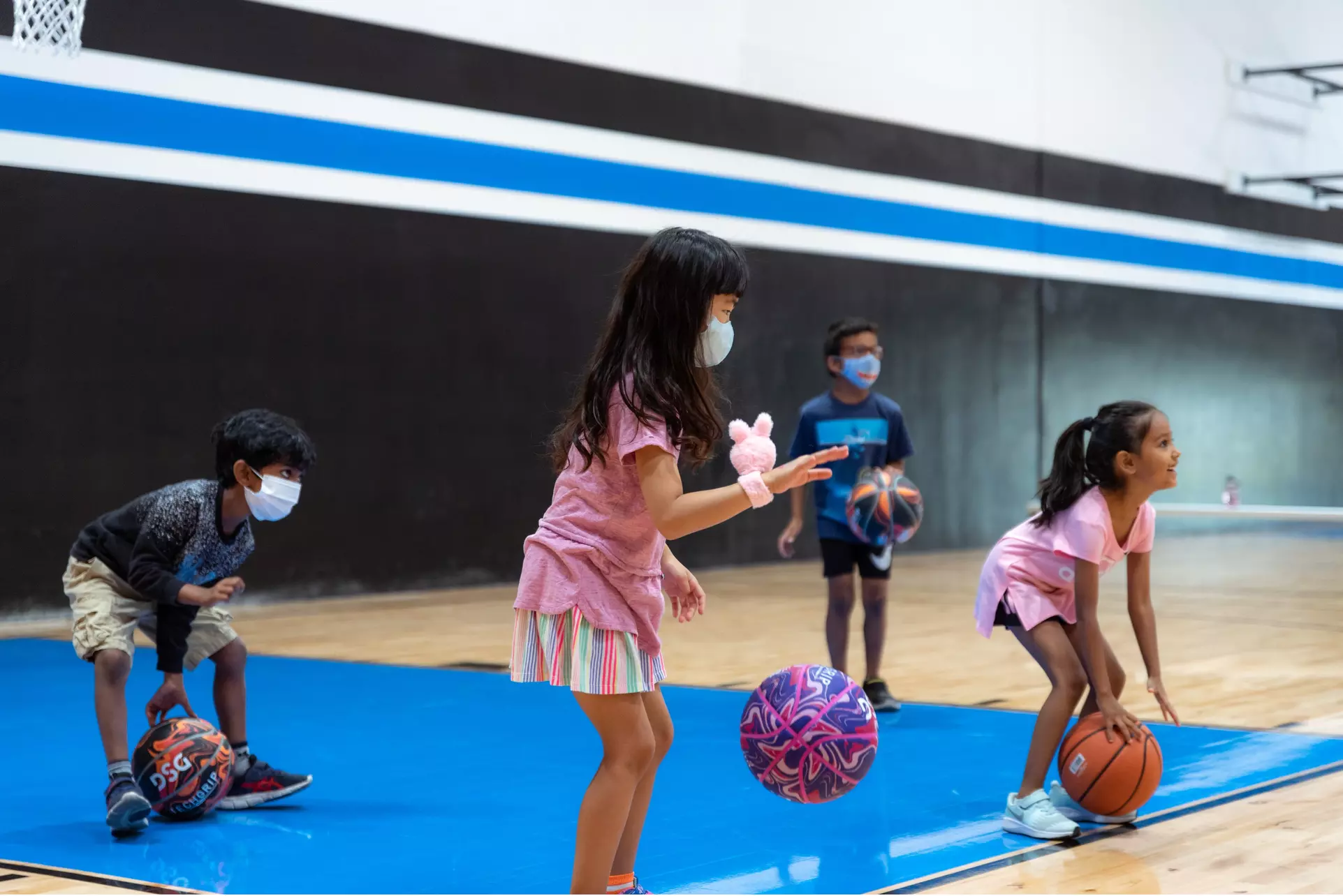 Experience Hoop HQ's Introductory Basketball Class with up to 40% Off in a Warm Indoor Facility - Second Medium