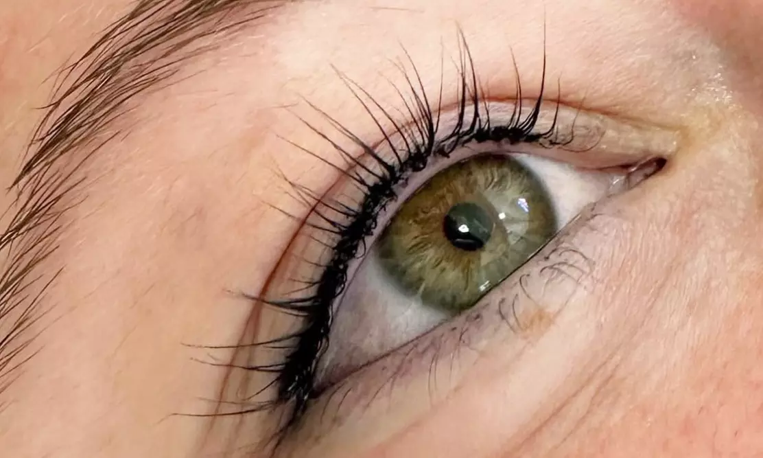 Discover Sweet Skin by Tess with Lash Lift, Brow Lamination & More up to 40% - Primary Image