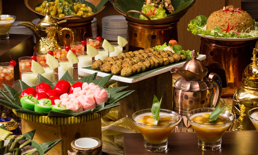 Image 5: Arabic night with soft beverages at Spices at 5* Movenpick Al Mamzar