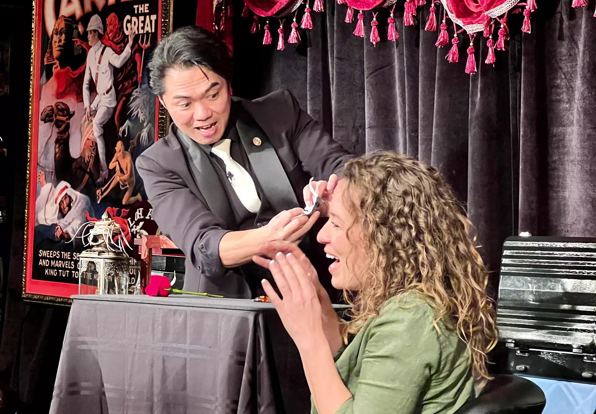 The Magical Mystery Show! presents the world's best magicians who will stun and entertain you! on daily except Tuesday - Second Medium