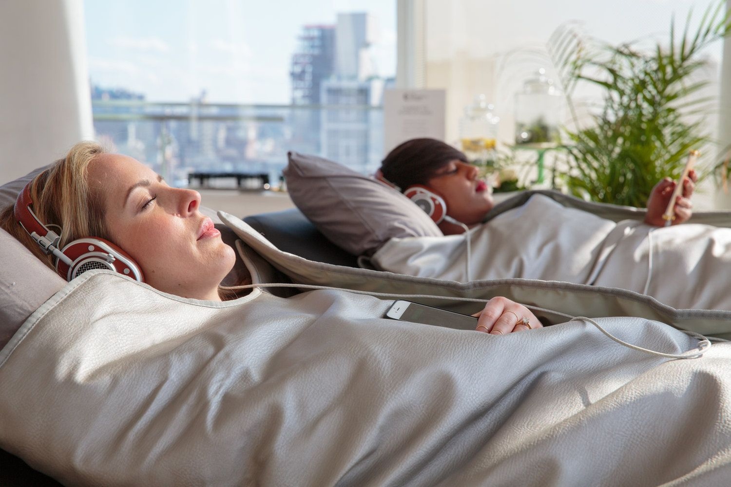 Refresh: 45-Min Herbal Sauna Detox, Wrap & Targeted Therapy Sessions