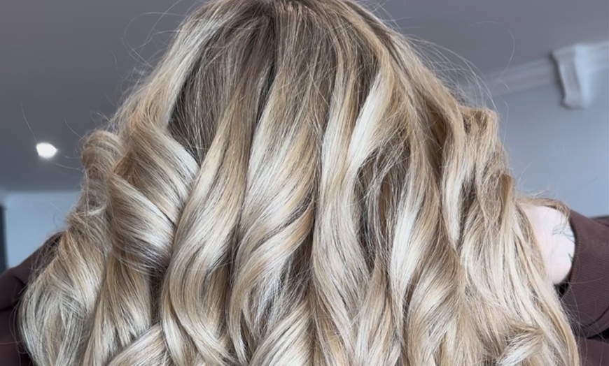 Image 1: Hand Tied Weft, Tape-In, I-tip or K-tip Hair Extension Installation