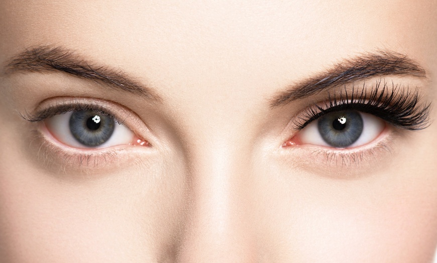 Image 2: Up to 78% Off on Eyelash Extensions at The KOL Social