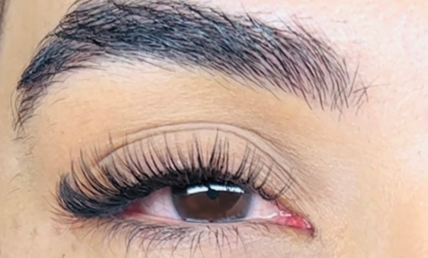 Image 3: Up to 35% Off on Eyelash Extensions at Solstice Lashes