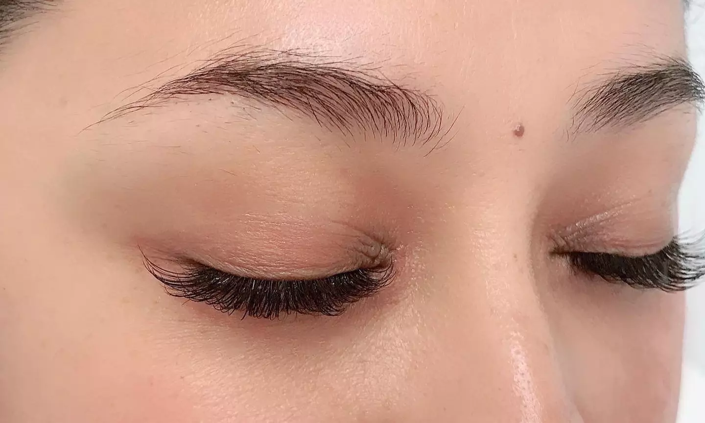 Up to 29% Off on Eyelash Extensions at Nails And Lashes By Flor - Second Medium