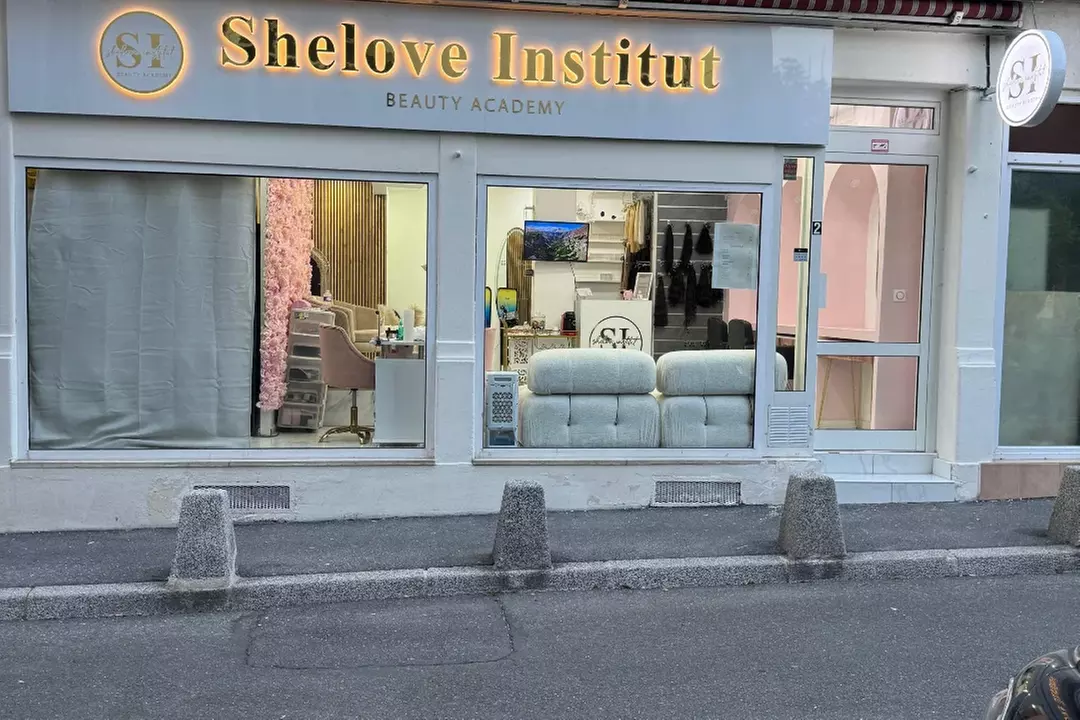 Soin du visage au choix avec Shelove Institut à Courbevoie