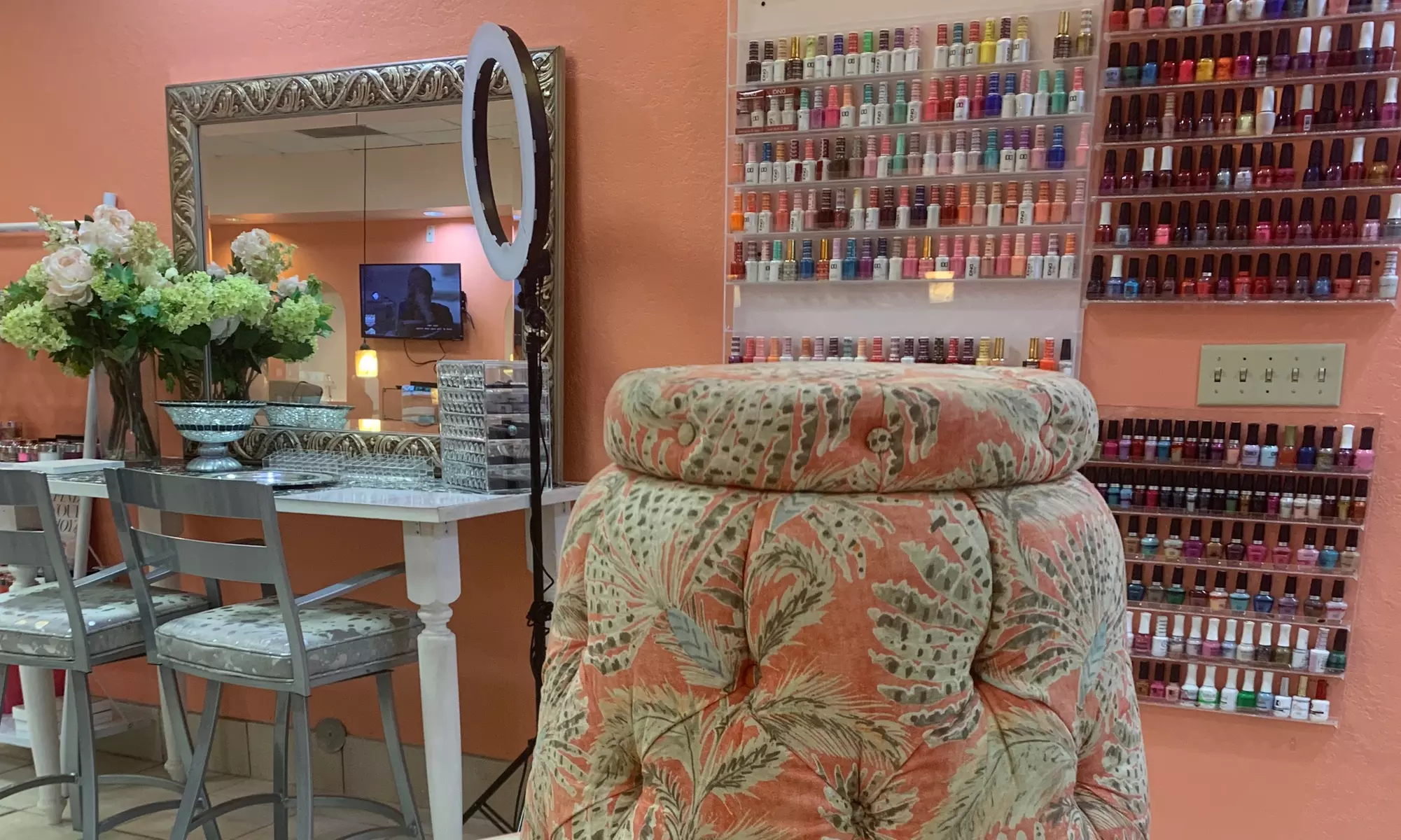 Up to 40% Off on Achieve a flawless full face makeup at Heiress Nail Spa - Primary Image