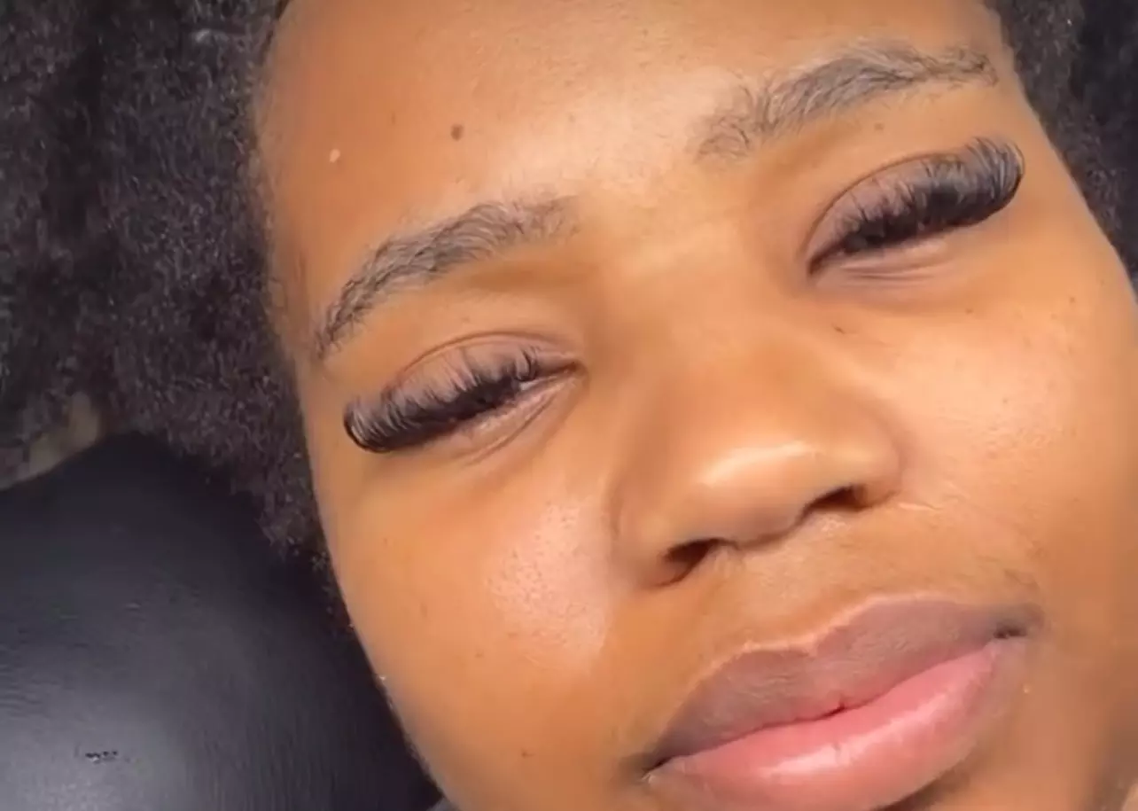 Explore Classic, Hybrid, and Volume Eyelash Extensions