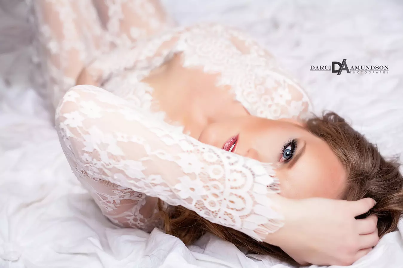 30 or 60 Min In-Studio Boudoir Photography Session with Makeup & More
