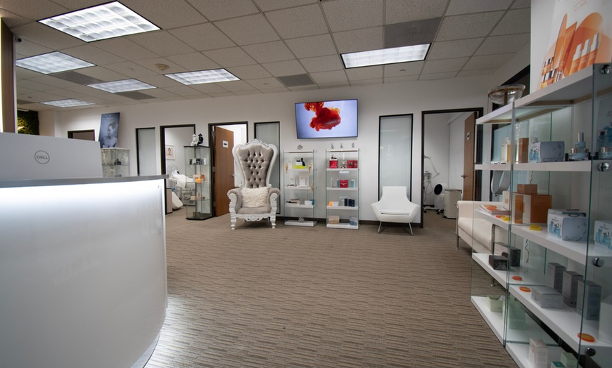 Image 2: Up to 30% Off on Waxing at Benoa Med spa