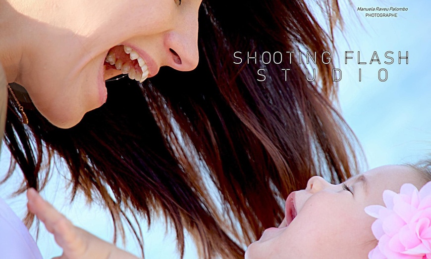 Image 7: Shooting, grossesse et naissance, Marseille et Lavandou, le spécialiste robe sur place chez Shooting Flash studio