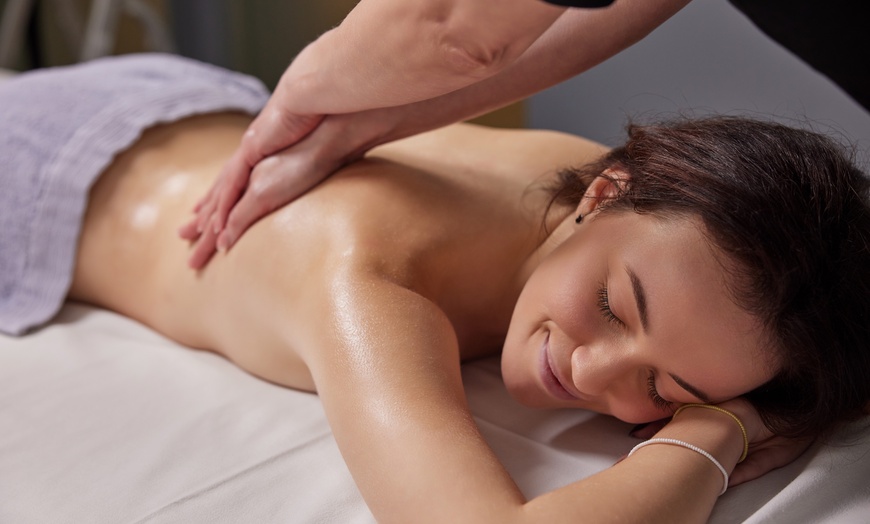 Image 1: Bis zu 25% Rabatt auf Massage – Ganzkörpermassage bei Anima Vita GmbH